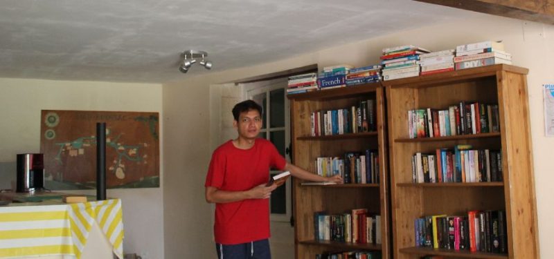 volunteers library